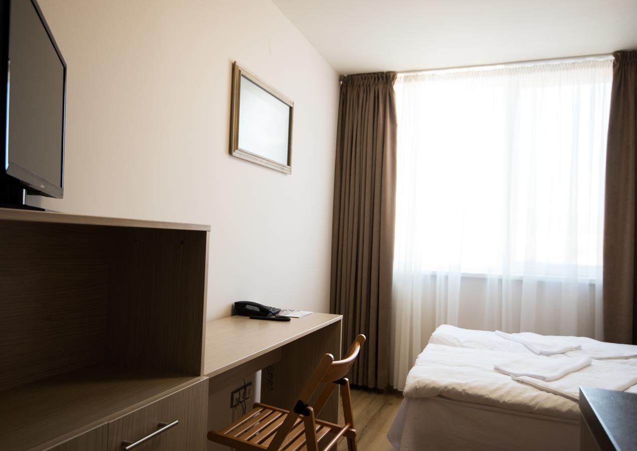 Court Inn Panagyurishte Buitenkant foto